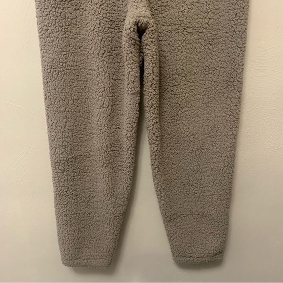 Skims Womens Teddy High Pile Fleece Joggers Desert Tan Brown Size Large NWT Nee - Picture 9 of 13